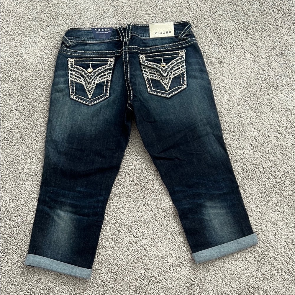 NWT - Vigoss Women's Dark Blue Capri Jeans